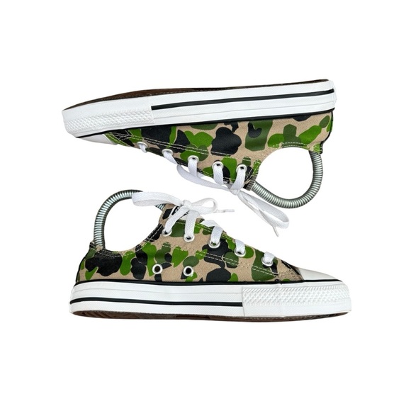 Converse All Star Camouflage Sneakers Youth Size 1.5 - Picture 2 of 9
